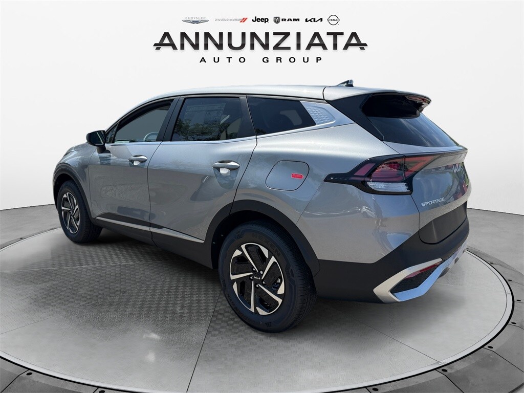 2025 Kia Sportage Hybrid LX photo 2