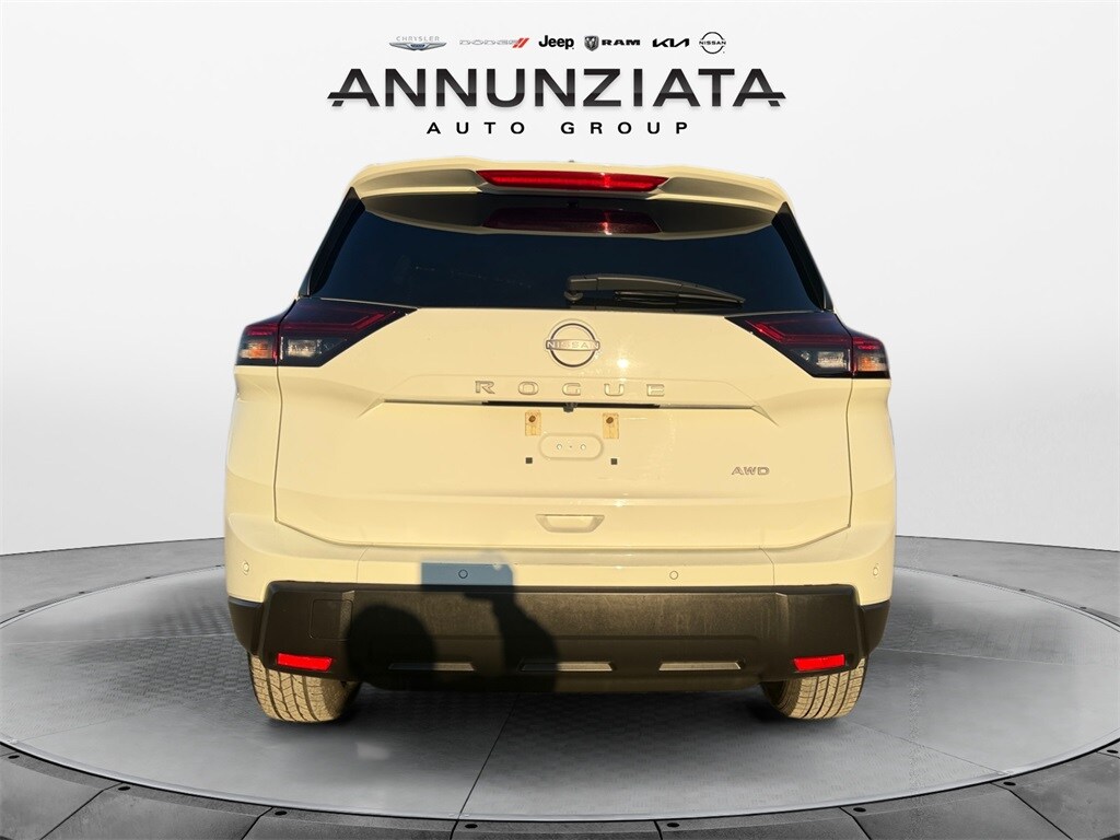 2024 Nissan Rogue S photo 4