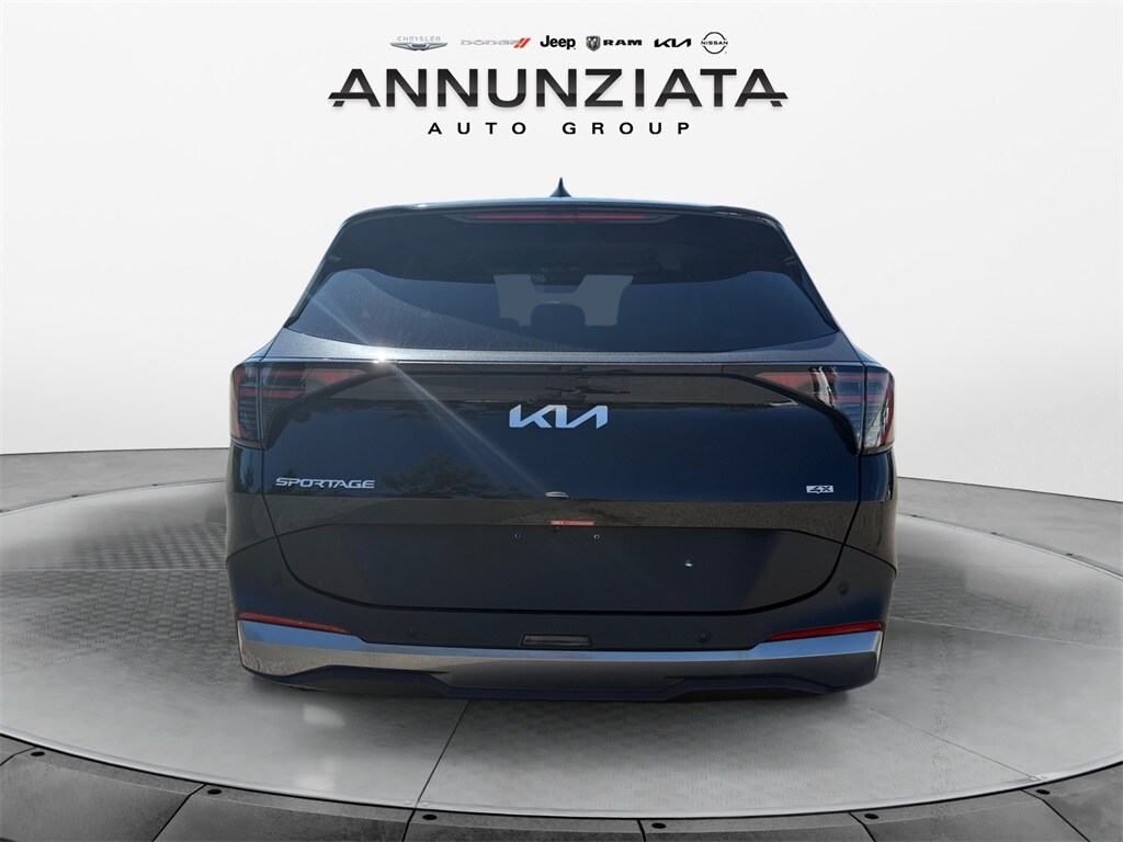 2026 Kia Sportage LX photo 4