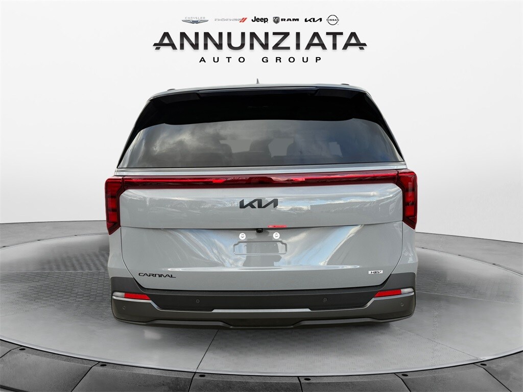 2026 Kia Carnival SX photo 4