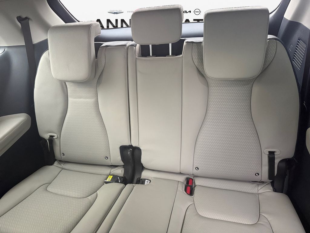 2026 Kia Carnival SX Prestige - Photo 18