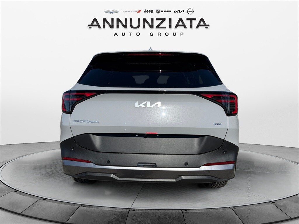2026 Kia Sportage Hybrid S photo 4