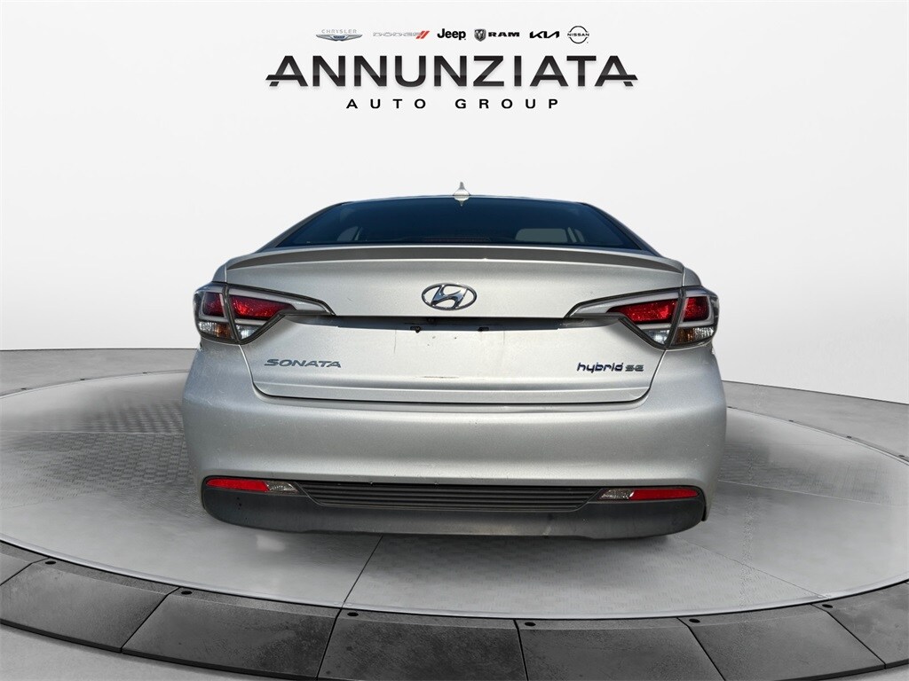 Used 2016 Hyundai Sonata Hybrid SE Sedan