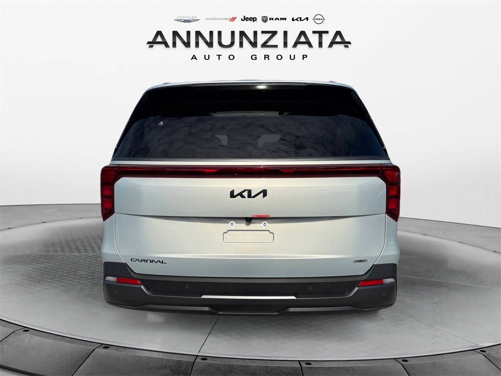 2026 Kia Carnival SX photo 4