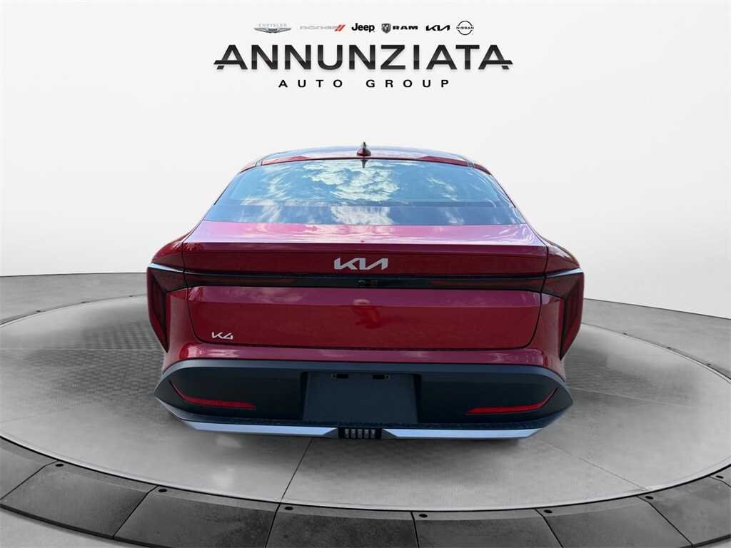 New 2025 Kia K4 LXS Sedan
