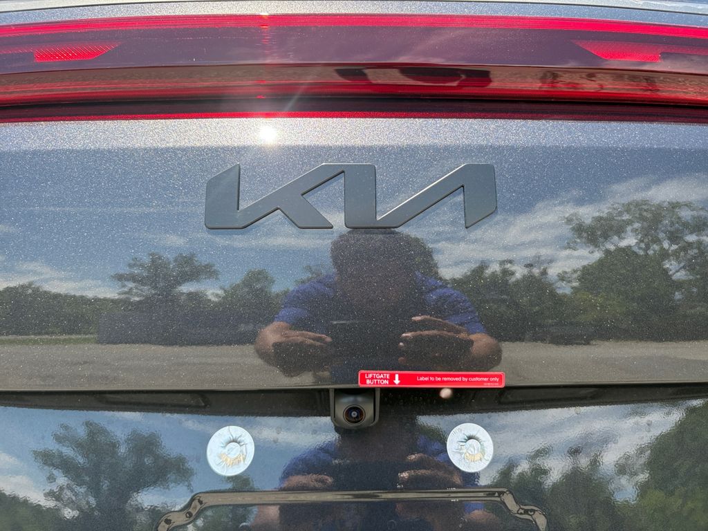 2026 Kia Carnival SX Prestige - Photo 17