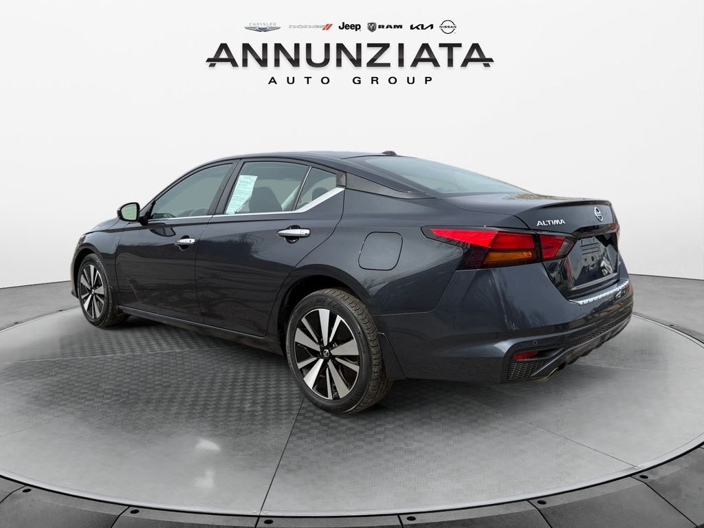 Certified 2021 Nissan Altima 2.5 SV Sedan