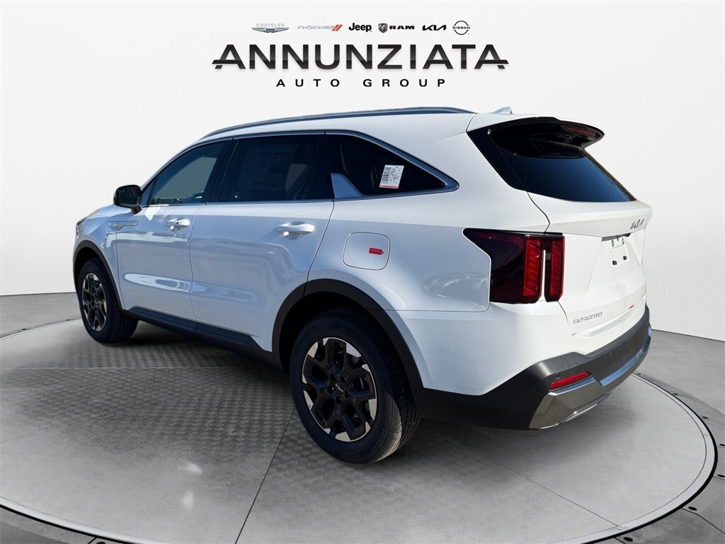 2026 Kia Sorento S photo 3