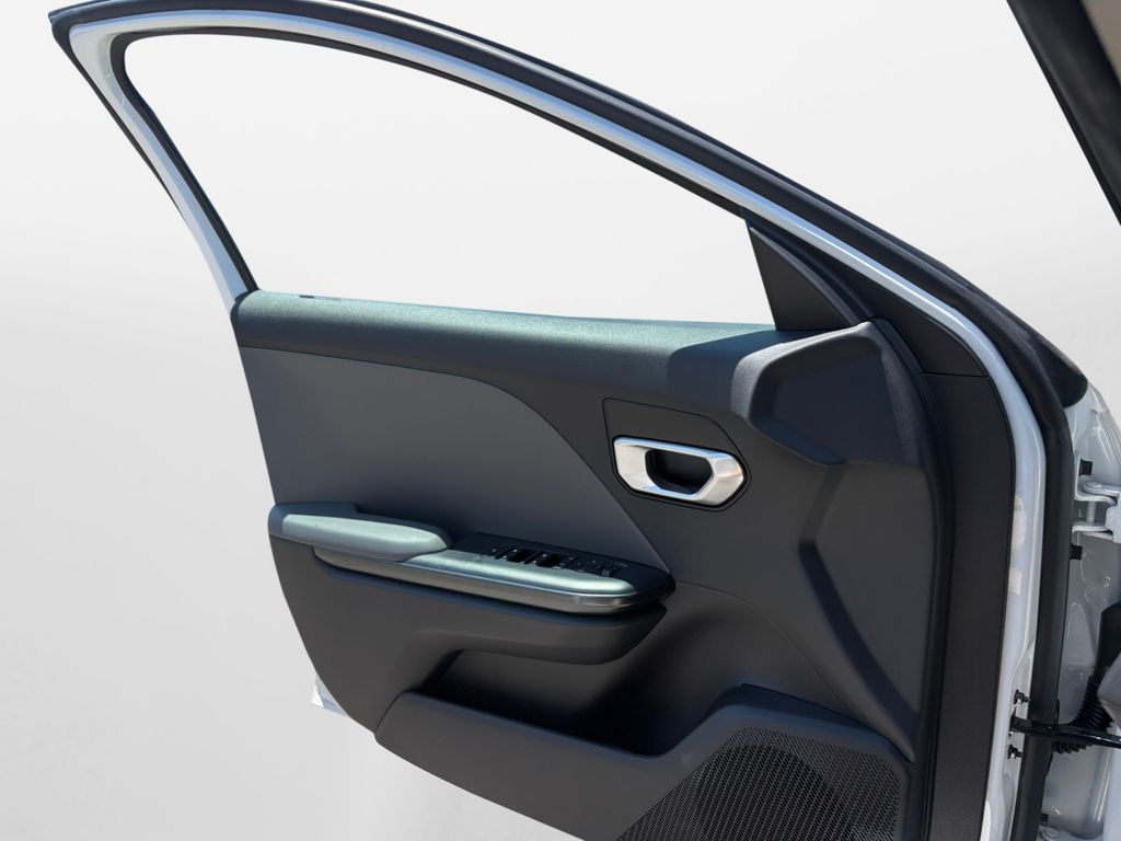 2025 Kia K4 LXS - Photo 28