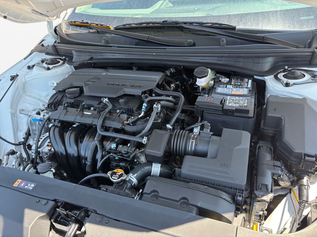 2025 Kia K4 LXS - Photo 23