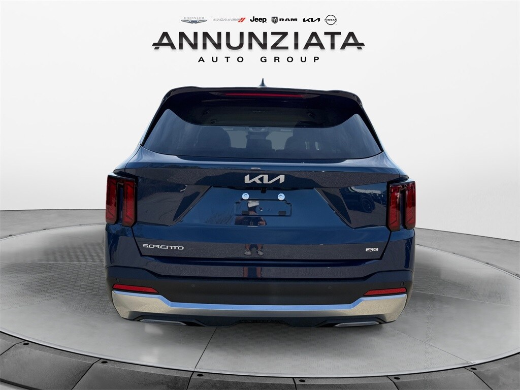 2026 Kia Sorento EX photo 4