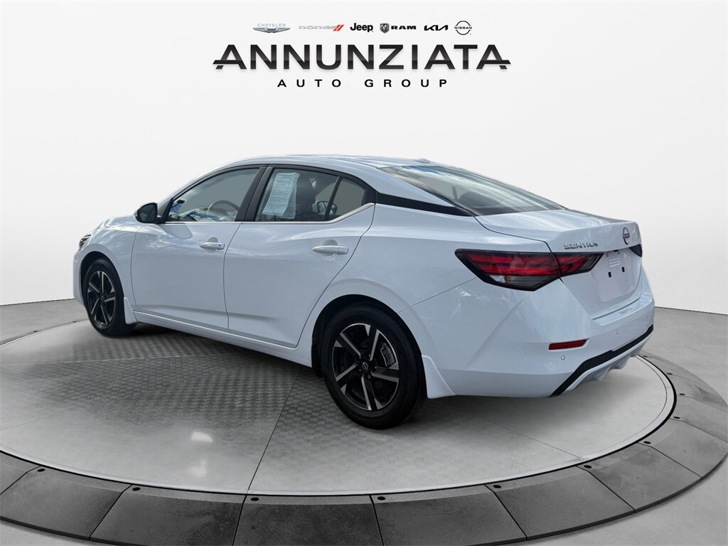 2025 Nissan Sentra SV photo 2