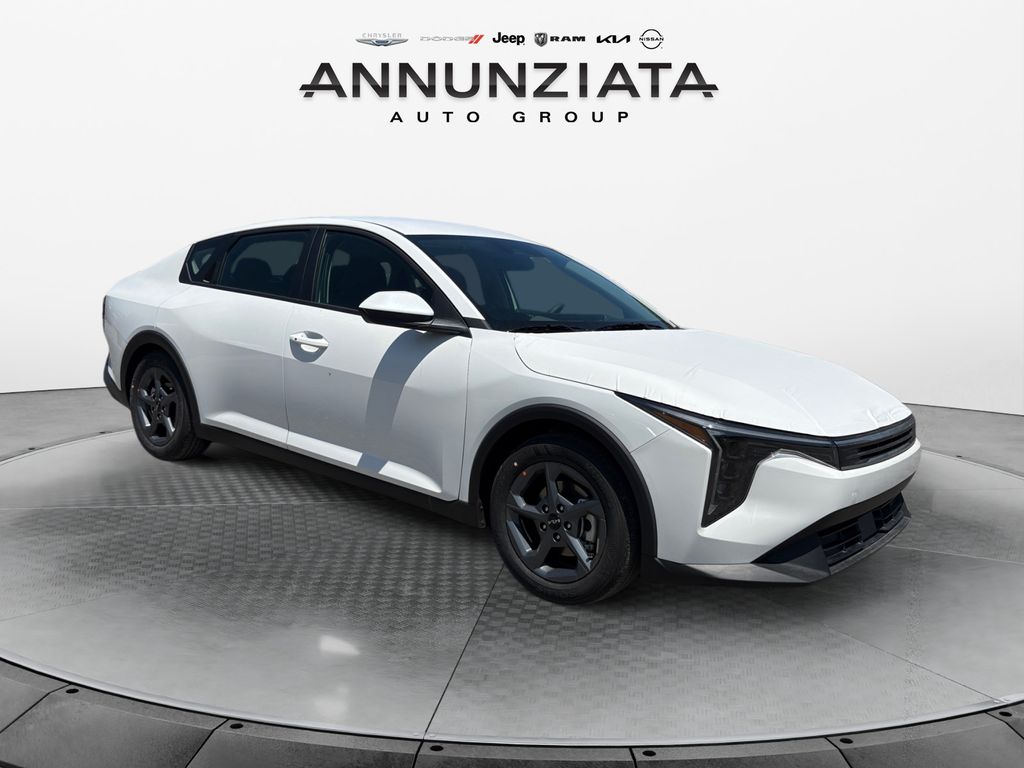 2025 Kia K4 LXS - Photo 7