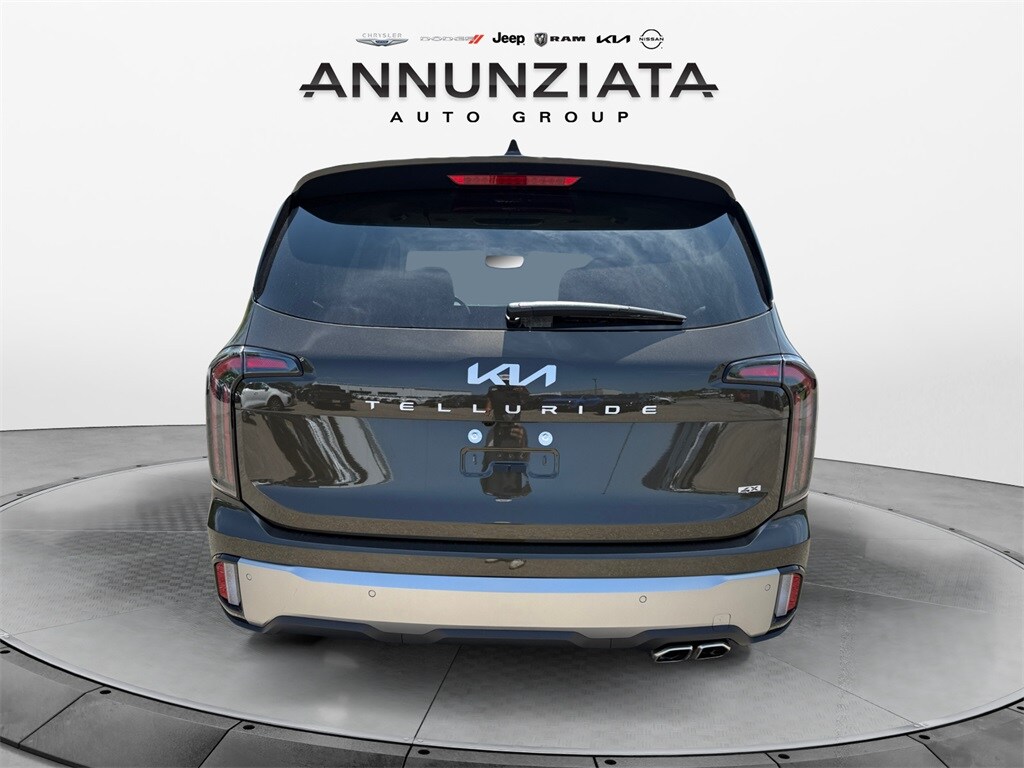 2025 Kia Telluride EX photo 4