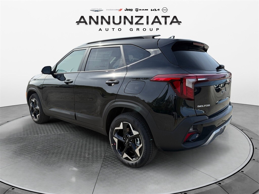 2026 Kia Seltos S photo 3