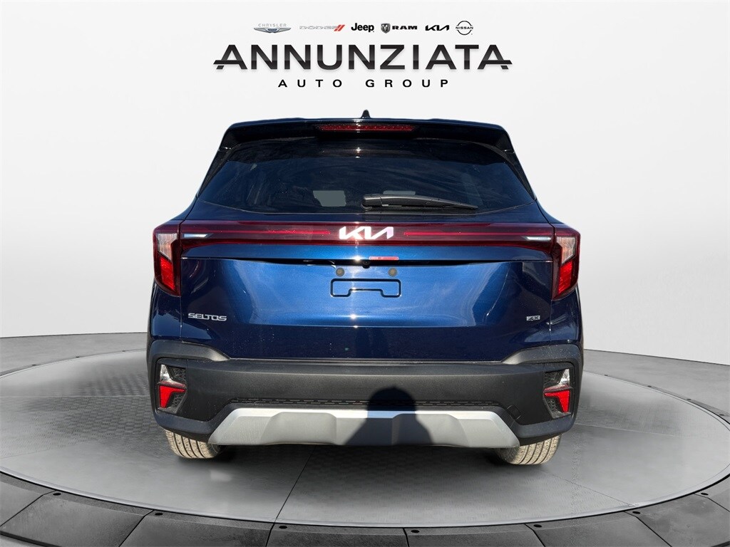 New 2026 Kia Seltos LX SUV