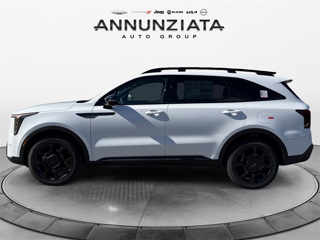 2026 Kia Sorento X-Line SX Prestige photo 2