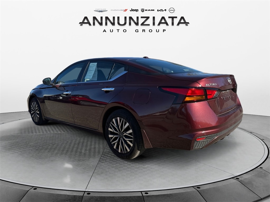 Certified 2025 Nissan Altima SV Sedan