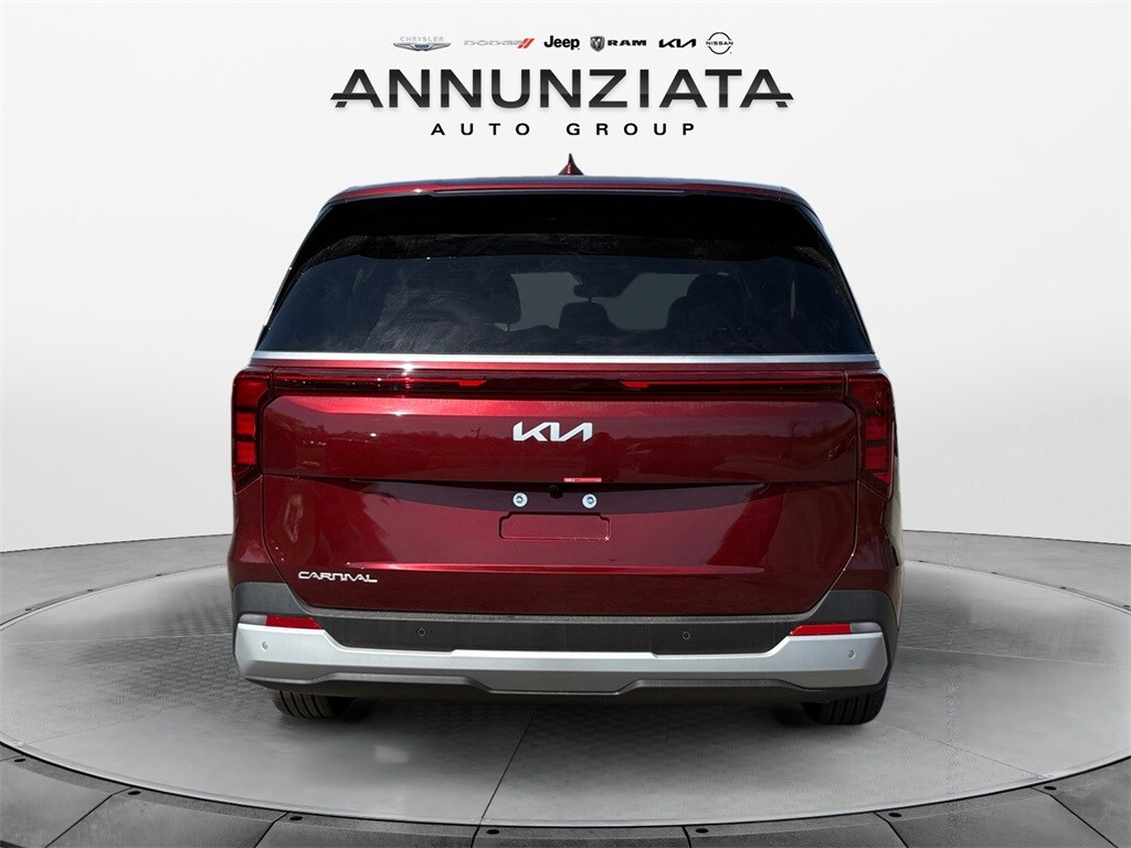 2025 Kia Carnival LXS photo 4