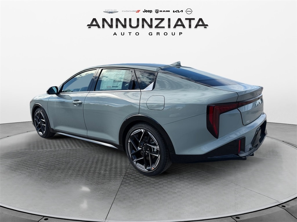 New 2025 Kia K4 GT-Line Sedan