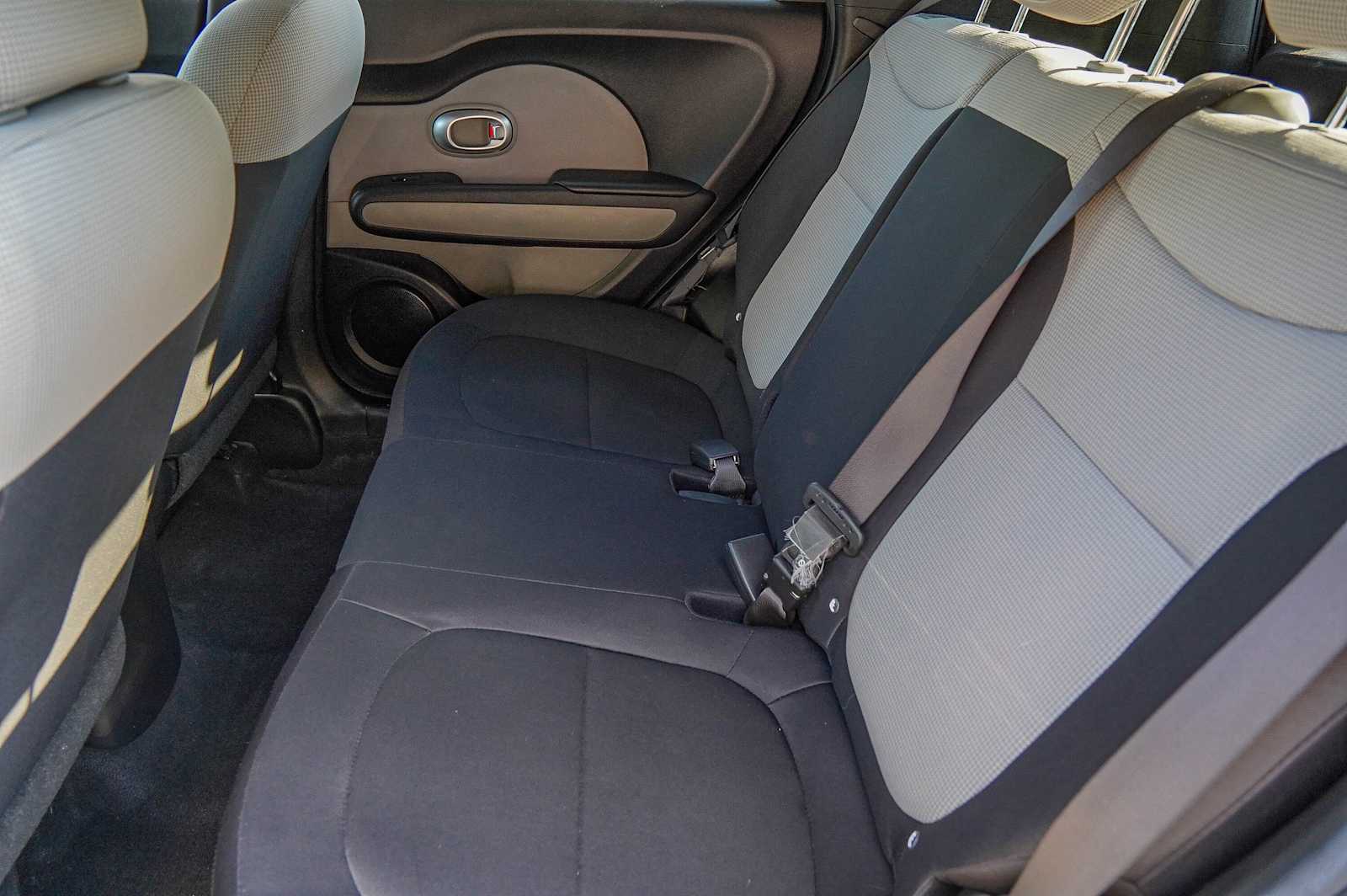 Thumbnail: 2015 Kia Soul - 27