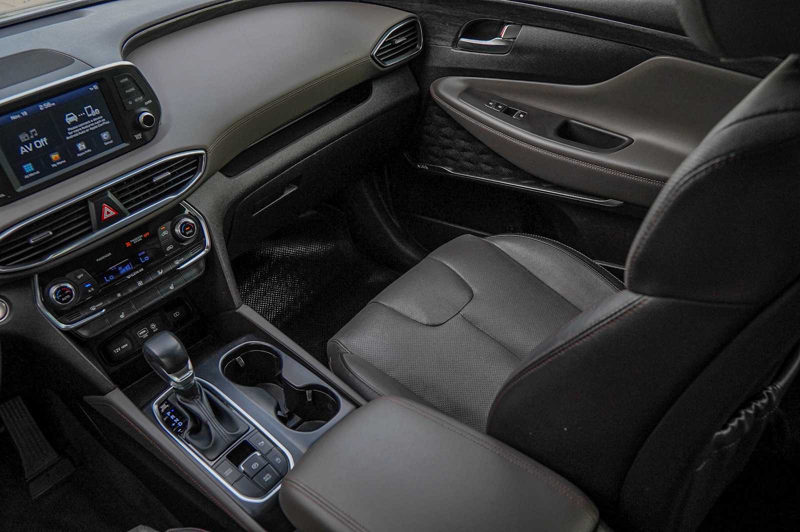 Thumbnail: 2019 Hyundai Santa Fe - 28