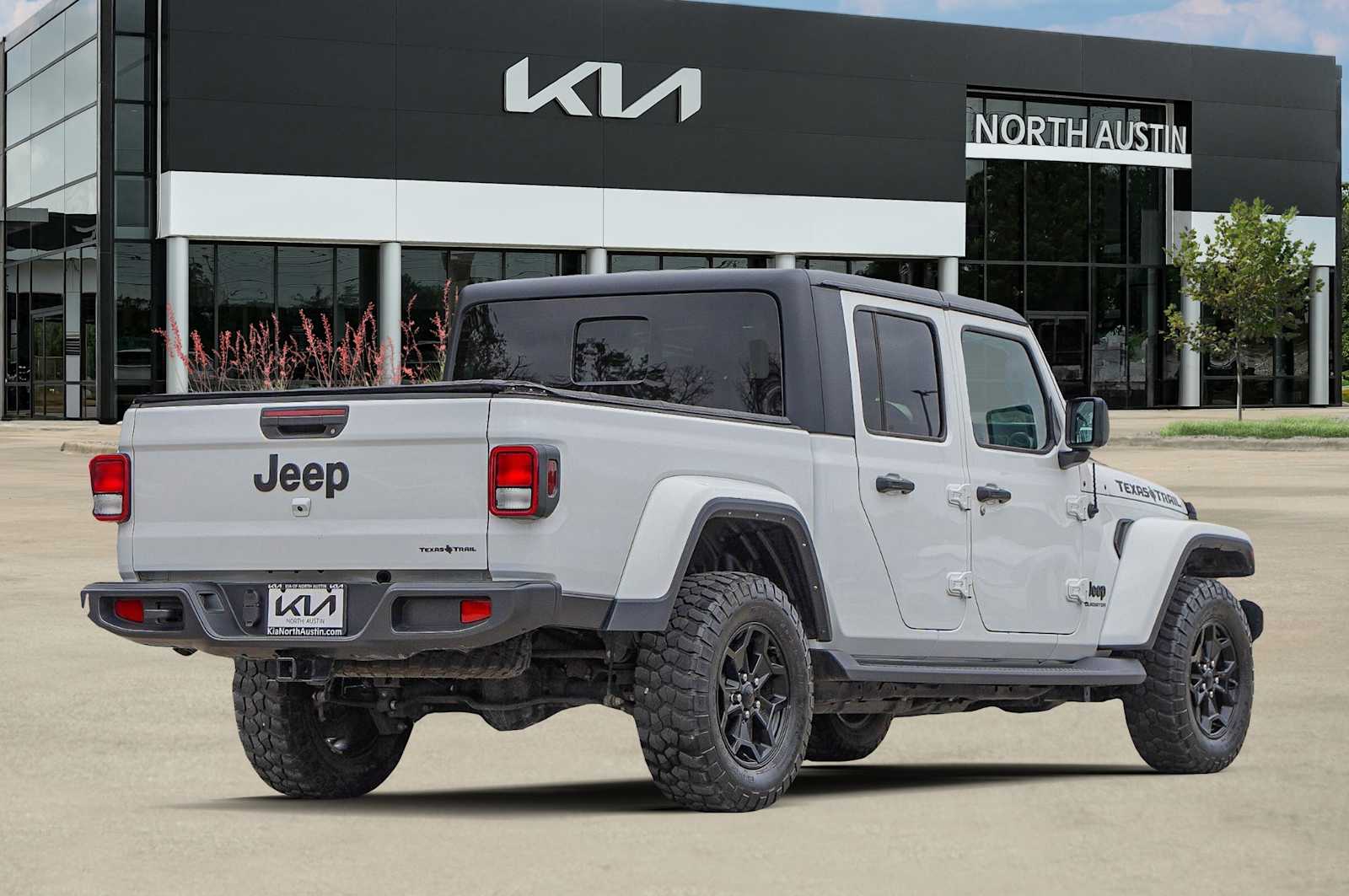 Thumbnail: 2022 Jeep Gladiator - 6