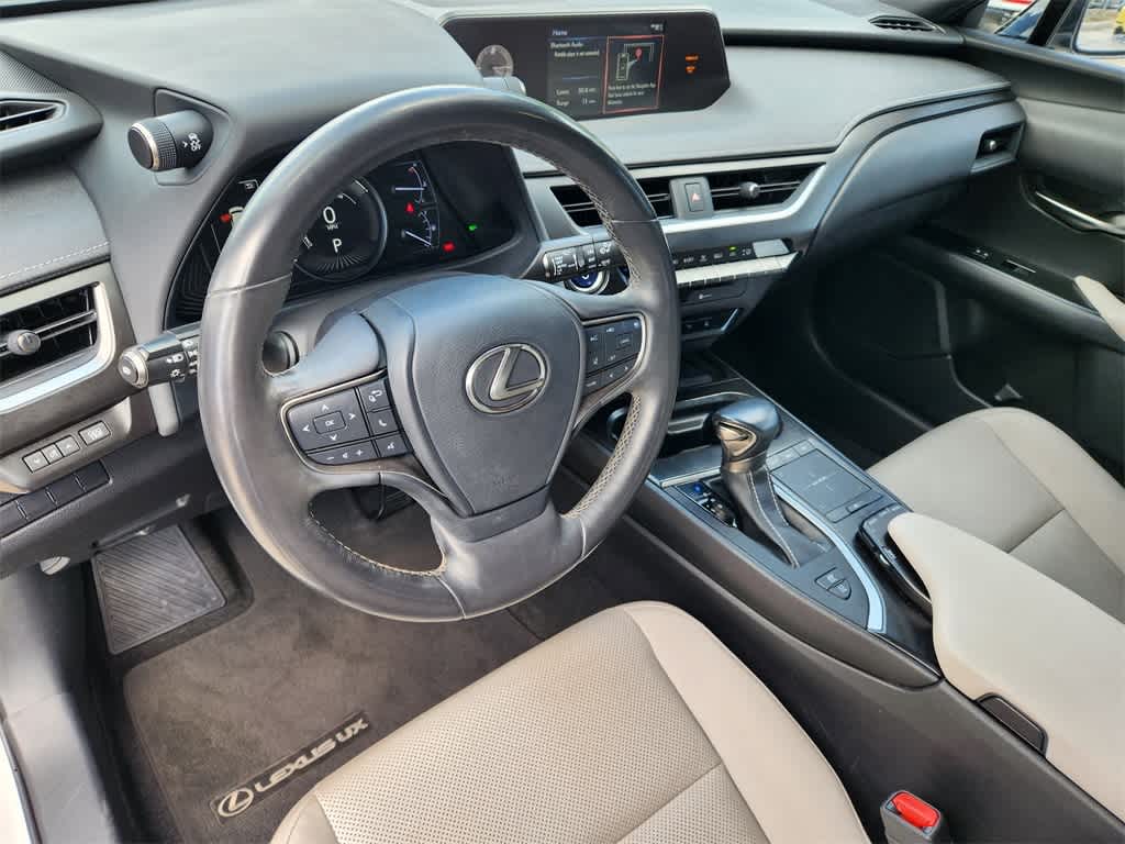 Thumbnail: 2020 Lexus UX - 2
