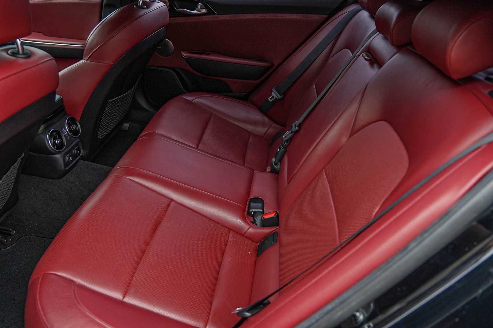 Thumbnail: 2021 Kia Stinger - 31