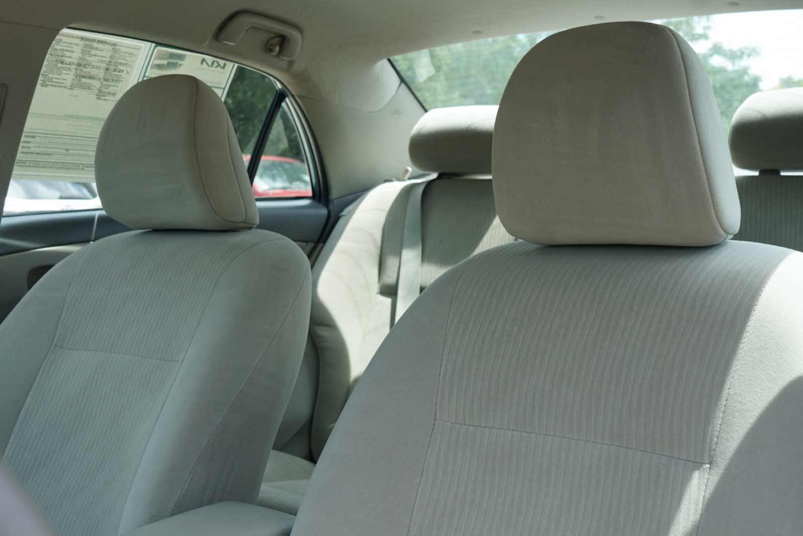 Thumbnail: 2010 Toyota Corolla - 10