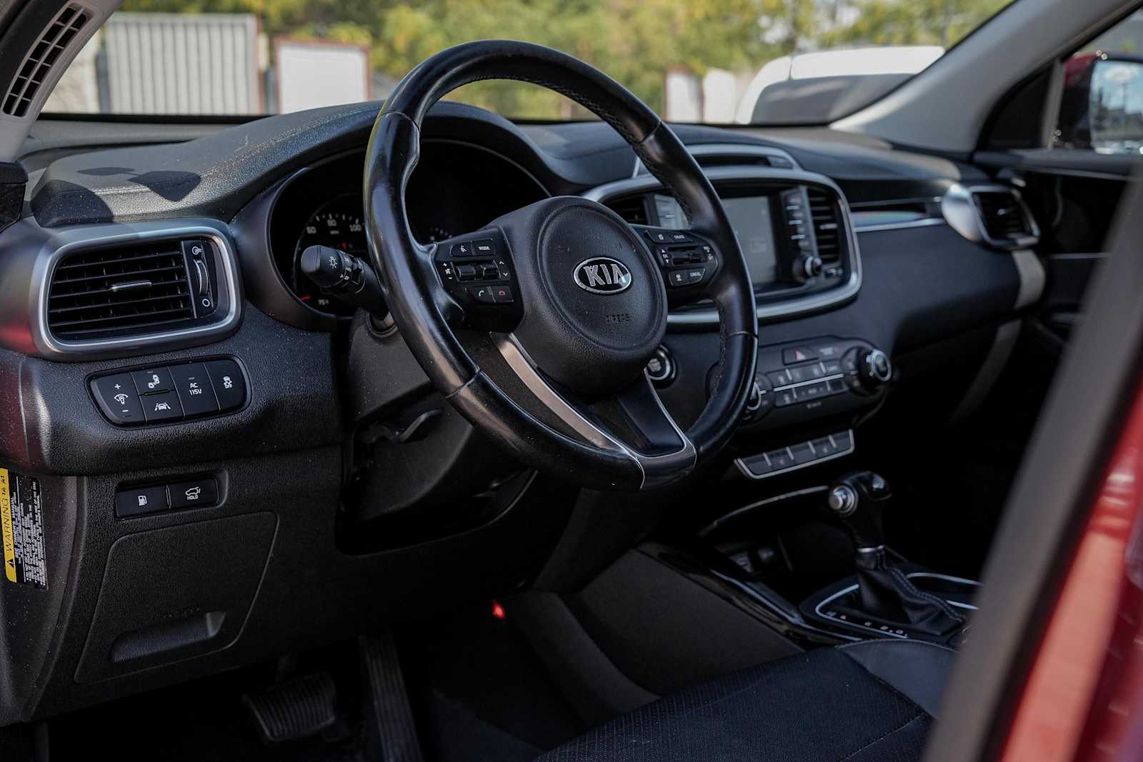 Thumbnail: 2018 Kia Sorento - 10