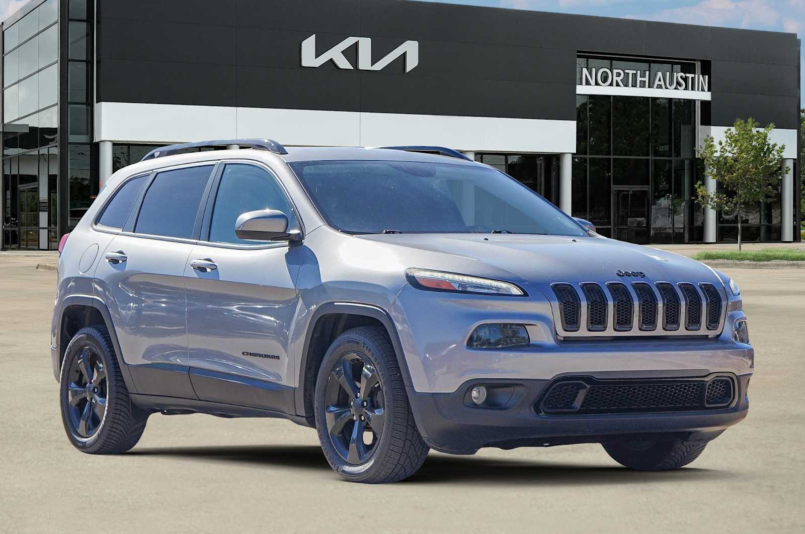 Thumbnail: 2016 Jeep Cherokee - 8