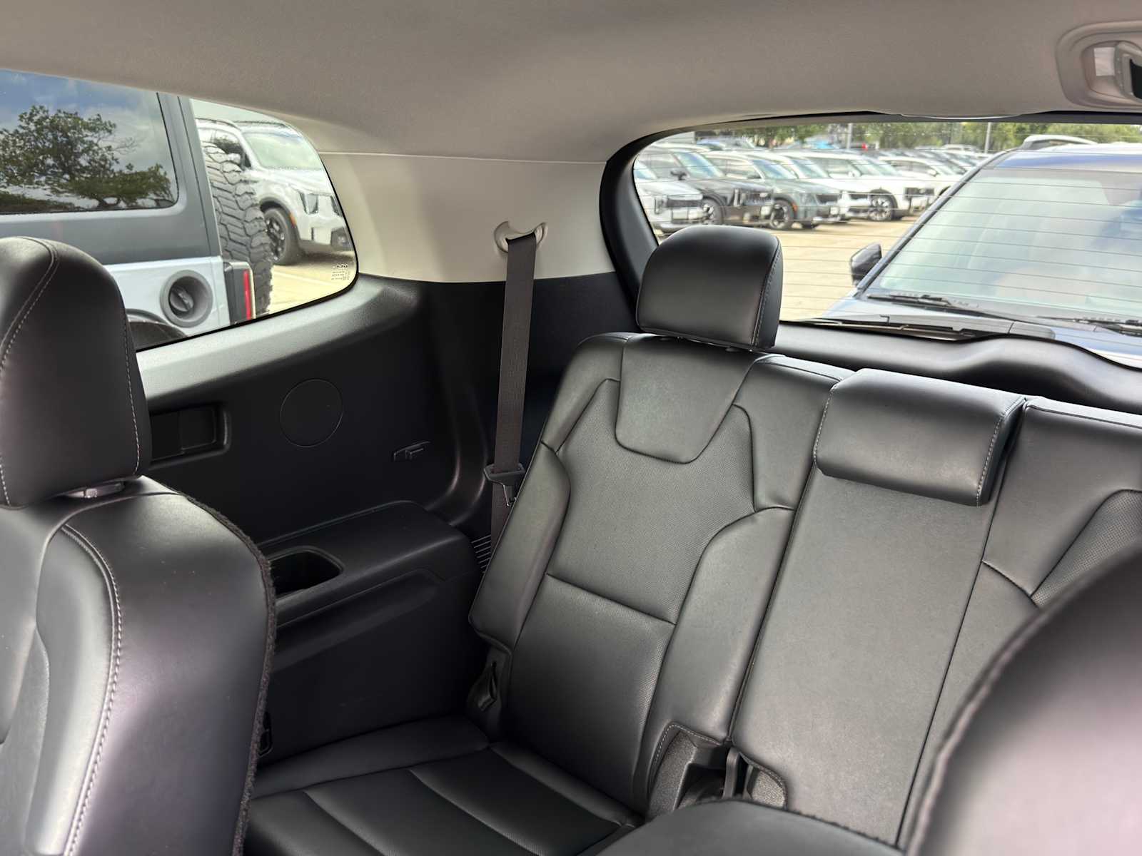 Thumbnail: 2023 Kia Telluride - 27