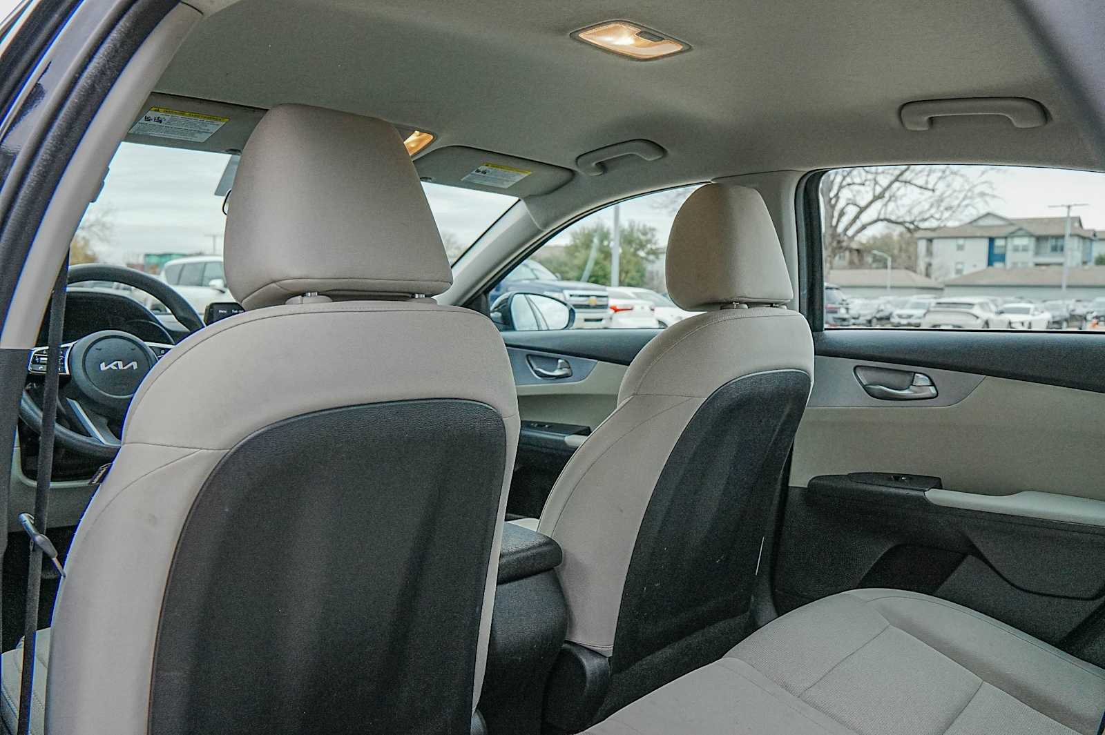 Thumbnail: 2023 Kia Forte - 27