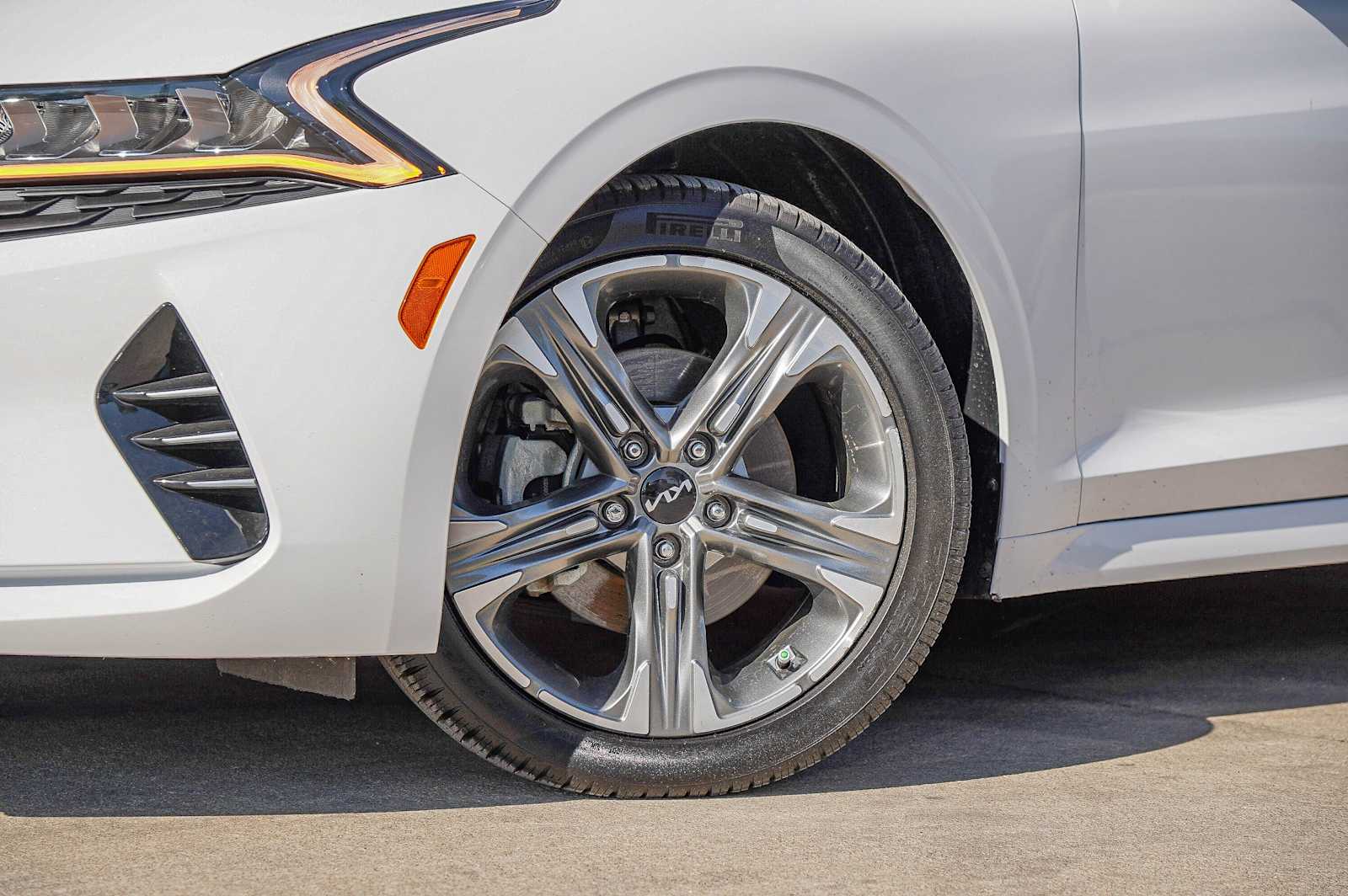 2024 Kia K5 EX photo 2