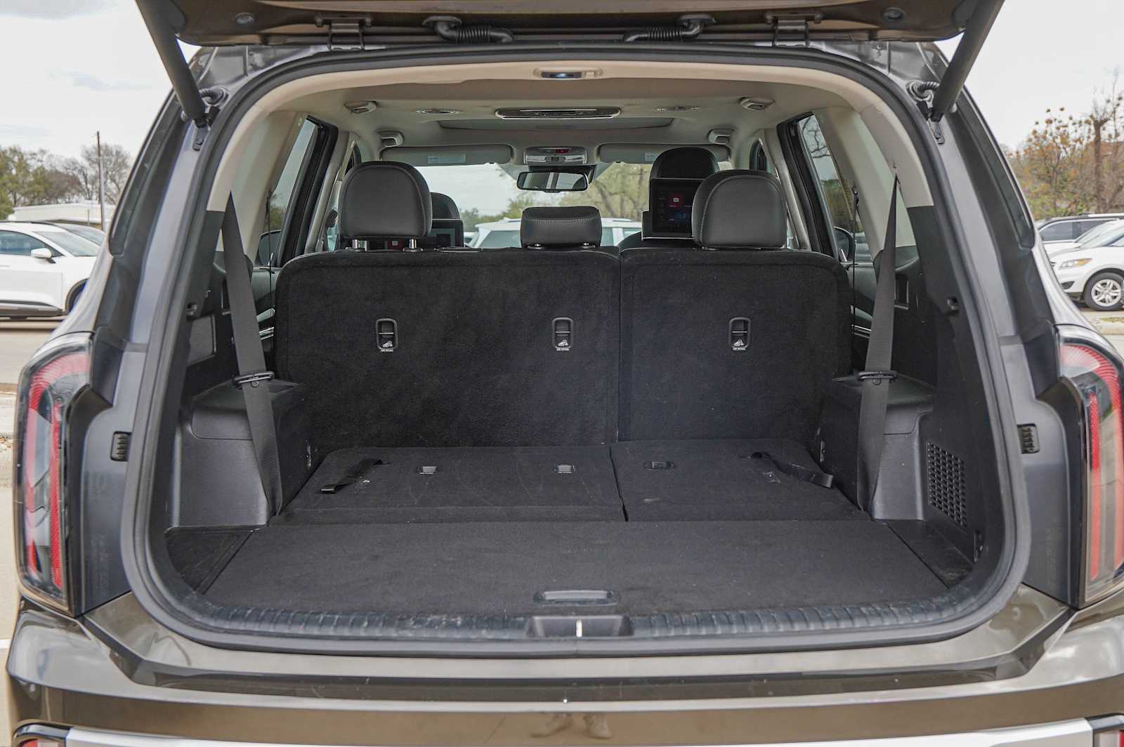 Thumbnail: 2024 Kia Telluride - 29