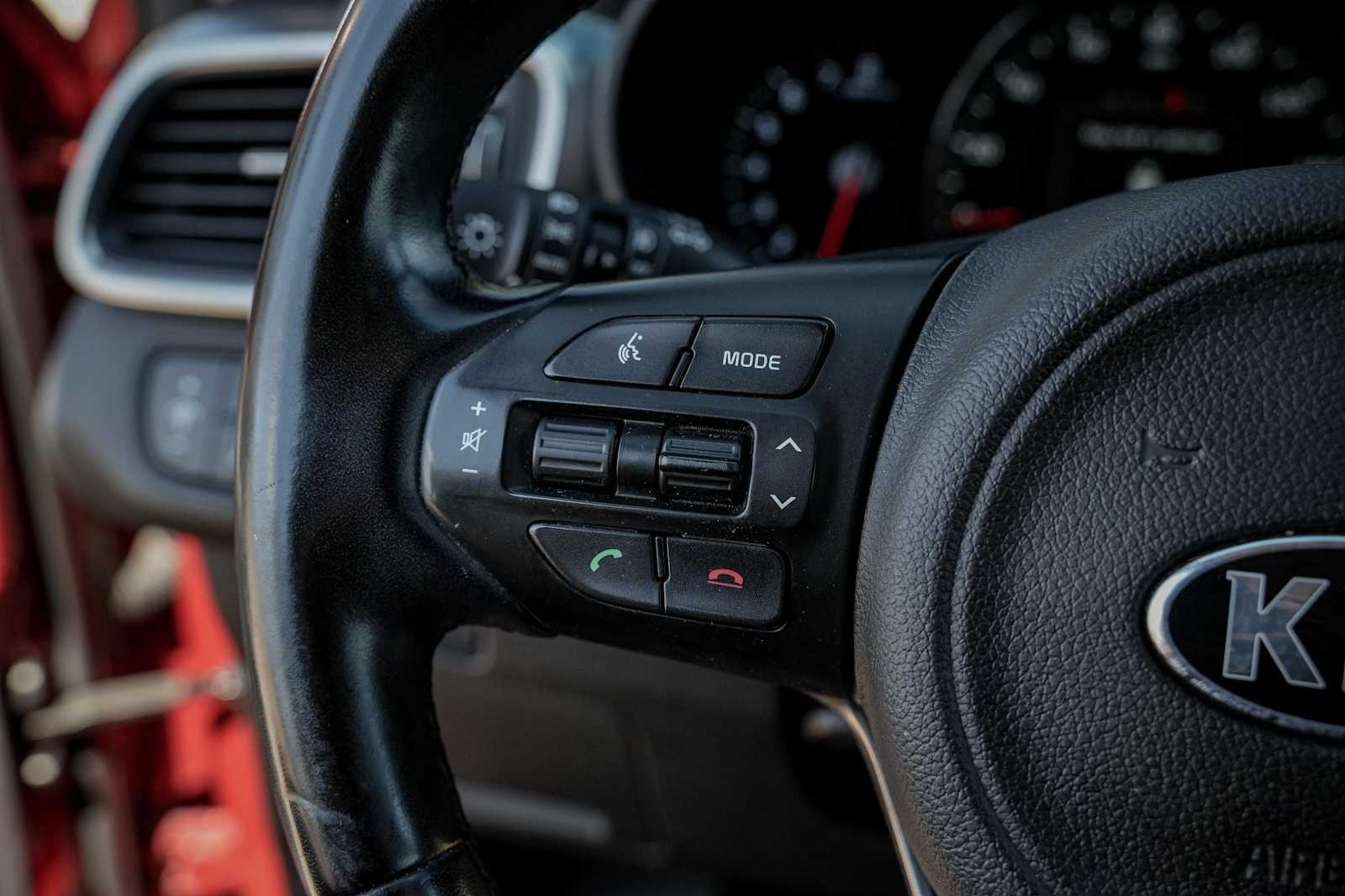 Thumbnail: 2018 Kia Sorento - 16