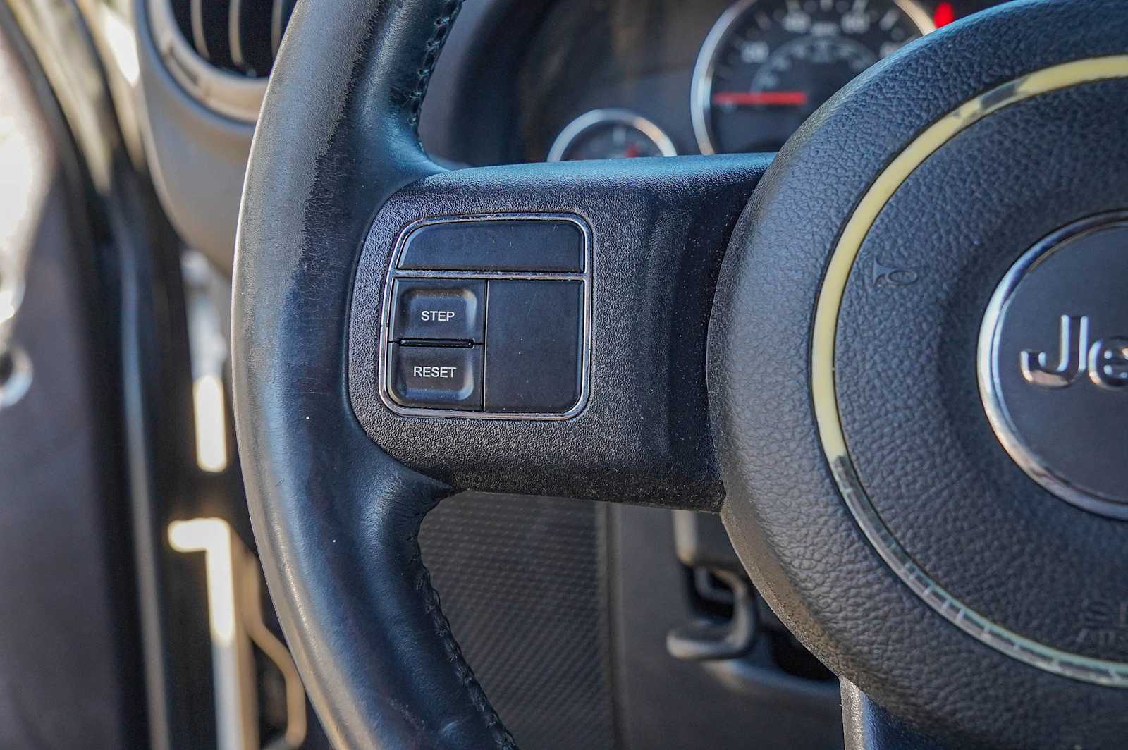 Thumbnail: 2014 Jeep Wrangler - 13