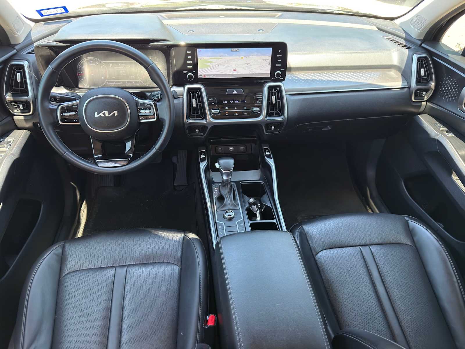 Thumbnail: 2022 Kia Sorento - 21