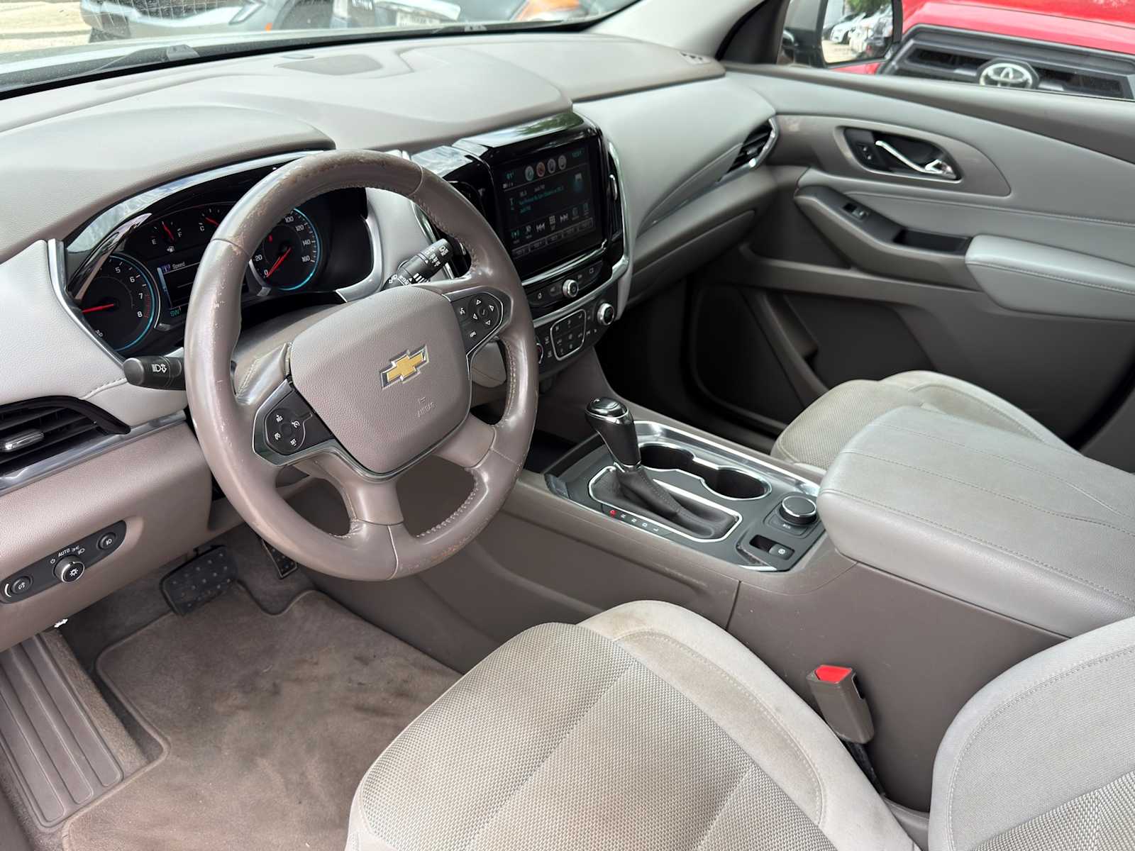 Thumbnail: 2019 Chevrolet Traverse - 8