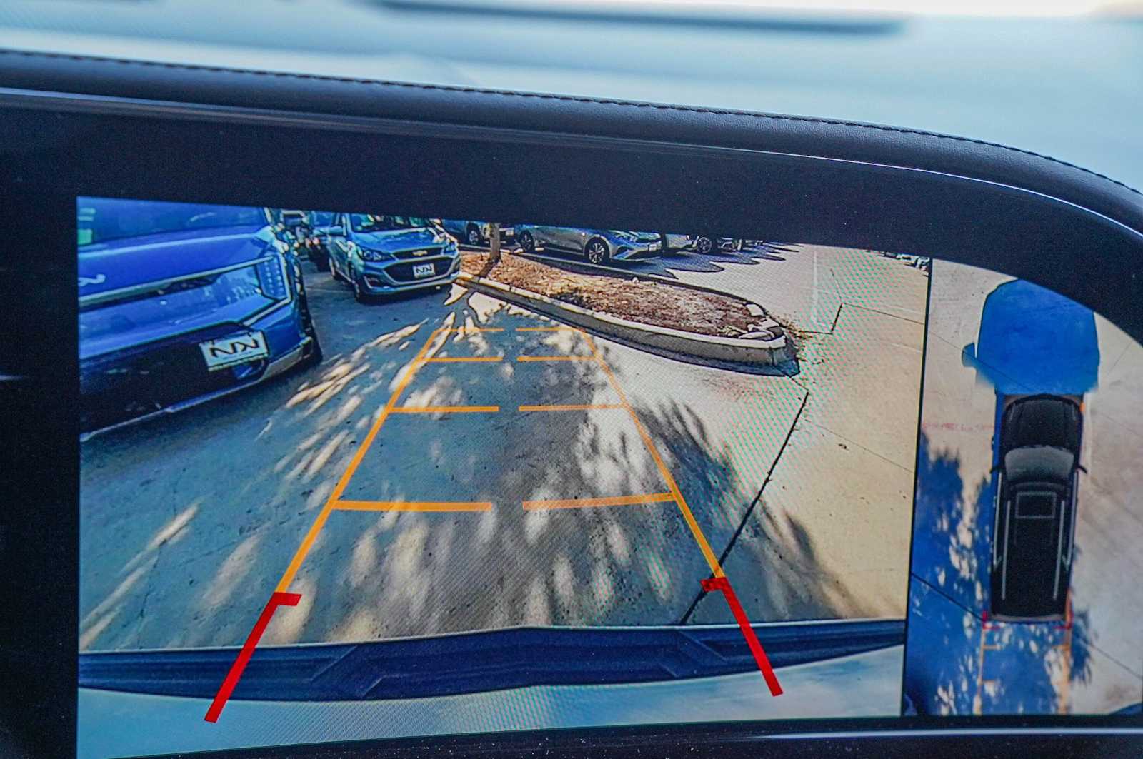 Thumbnail: 2021 Cadillac Escalade - 17