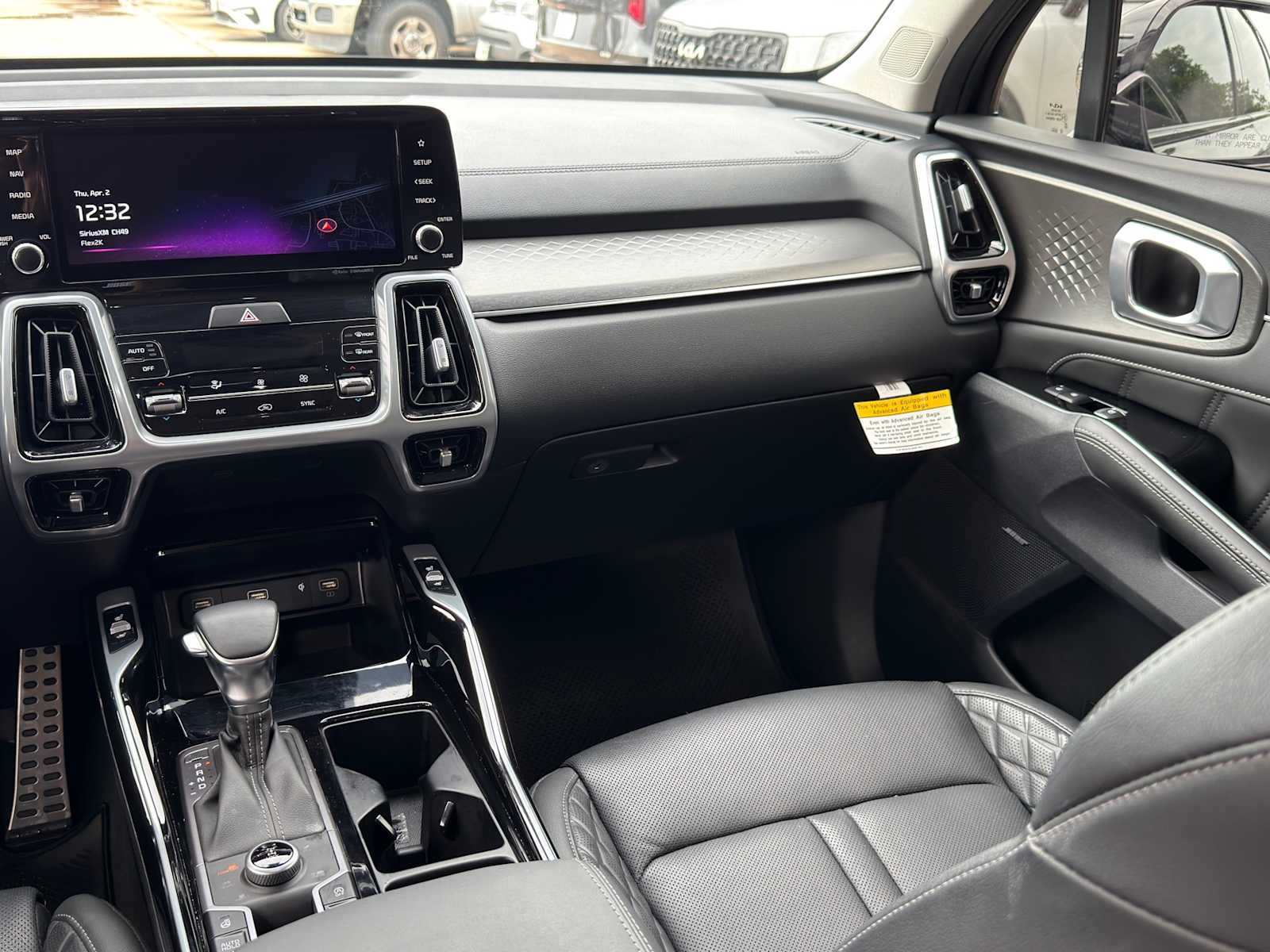 Thumbnail: 2023 Kia Sorento - 27