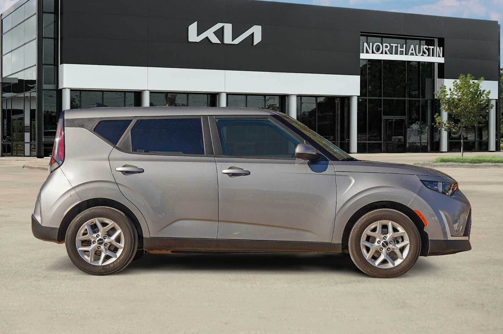Thumbnail: 2024 Kia Soul - 7