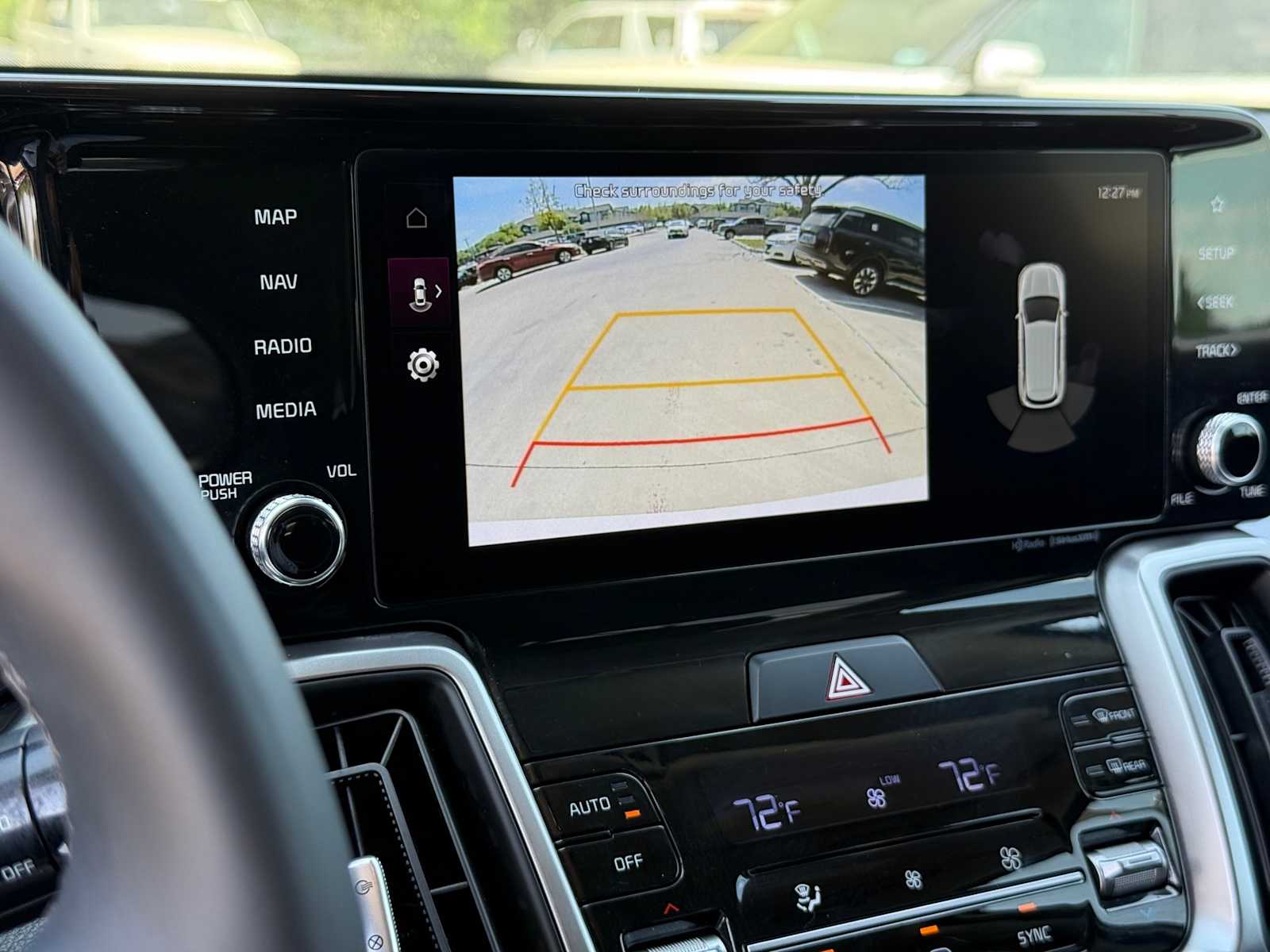 Thumbnail: 2023 Kia Sorento - 15