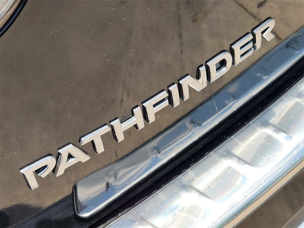 Thumbnail: 2015 Nissan Pathfinder - 12