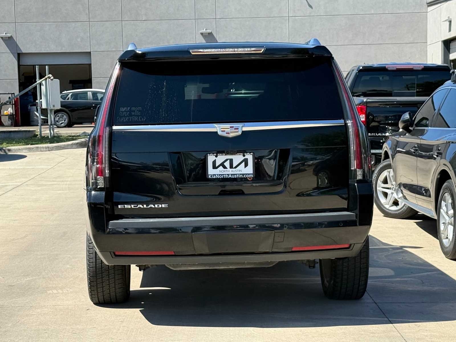 Thumbnail: 2017 Cadillac Escalade - 8