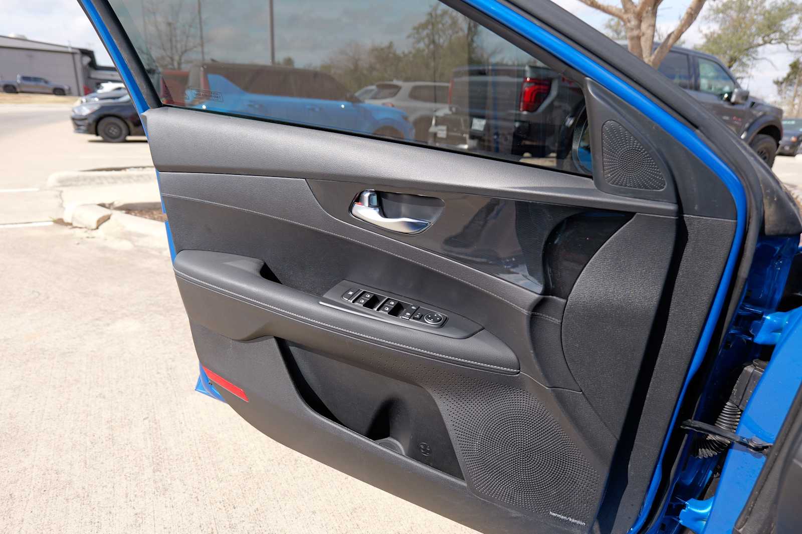 Thumbnail: 2024 Kia Forte - 20