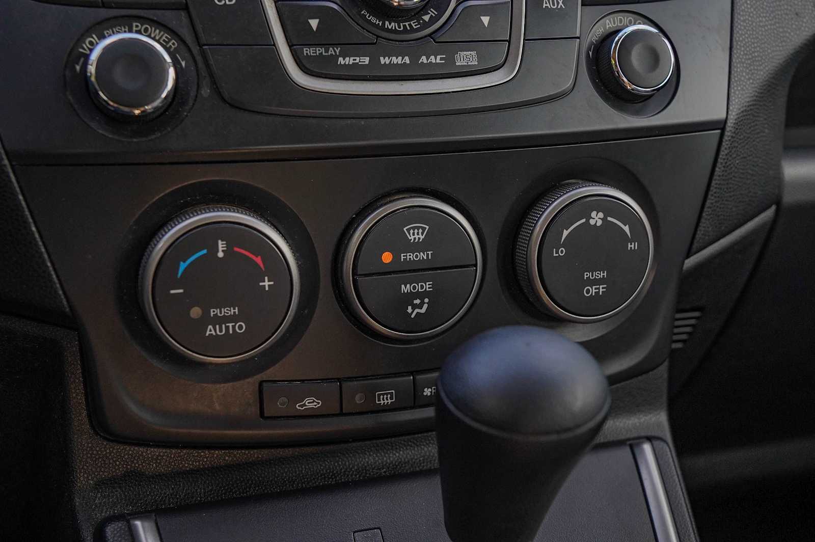 Thumbnail: 2015 Mazda Mazda5 - 19