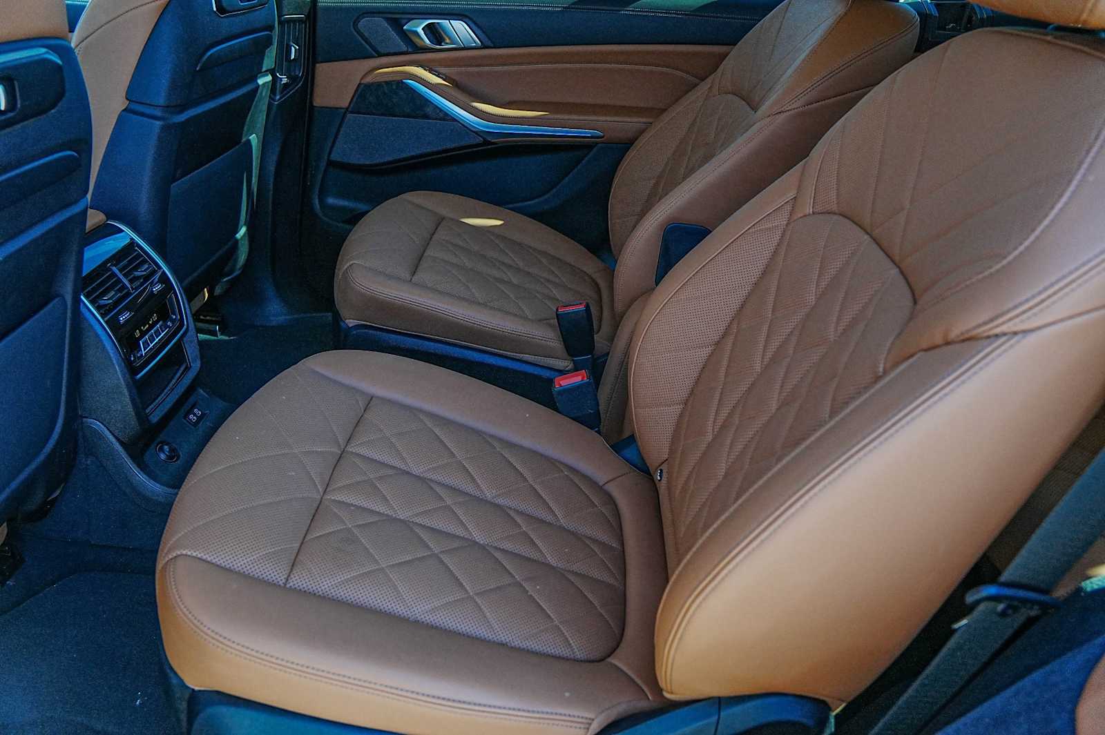 Thumbnail: 2023 BMW X7 - 31