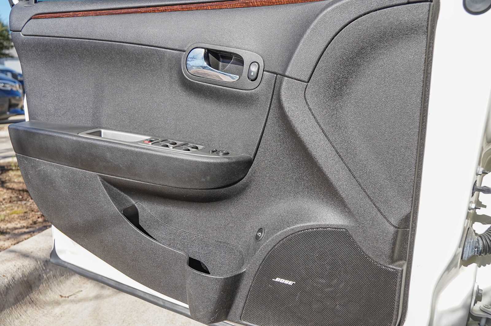 Thumbnail: 2012 Chevrolet Malibu - 21